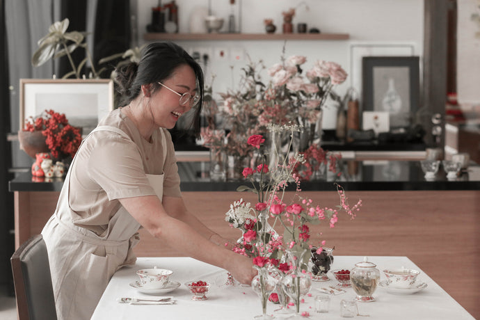 The Ordinary People: Afternoon Tea with Shilbe of Still Life Floral