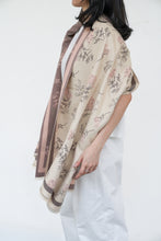 Load image into Gallery viewer, Bouquet Shawl (Sample Sale)
