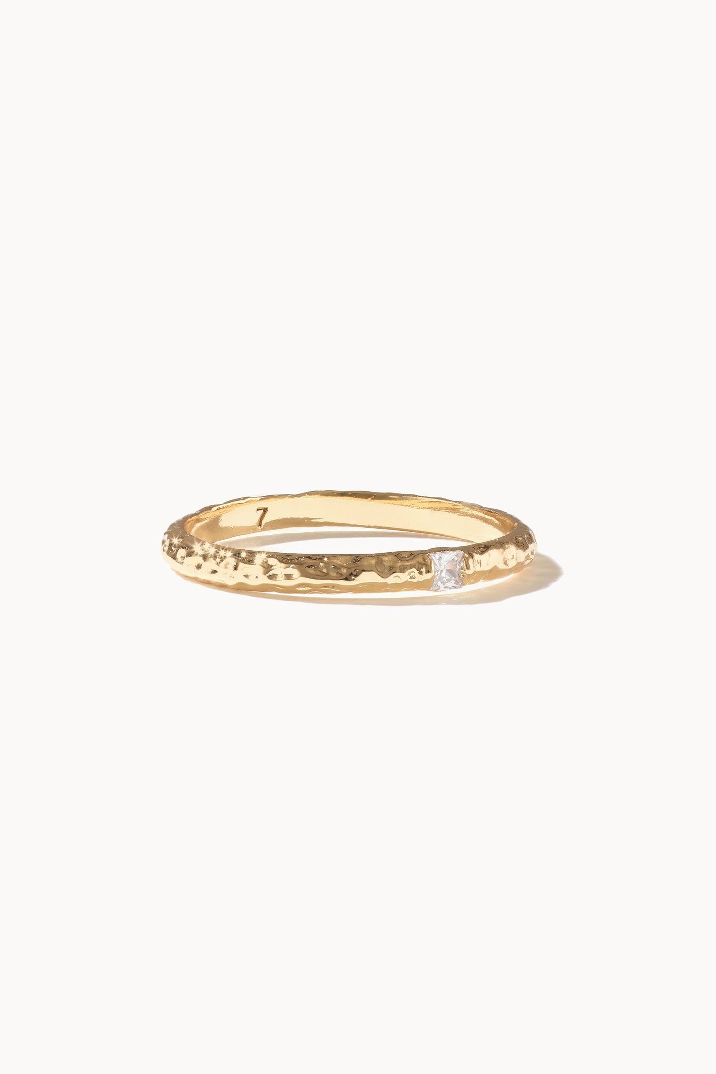 Amare Ring