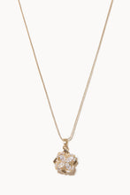 Load image into Gallery viewer, Clover Necklace
