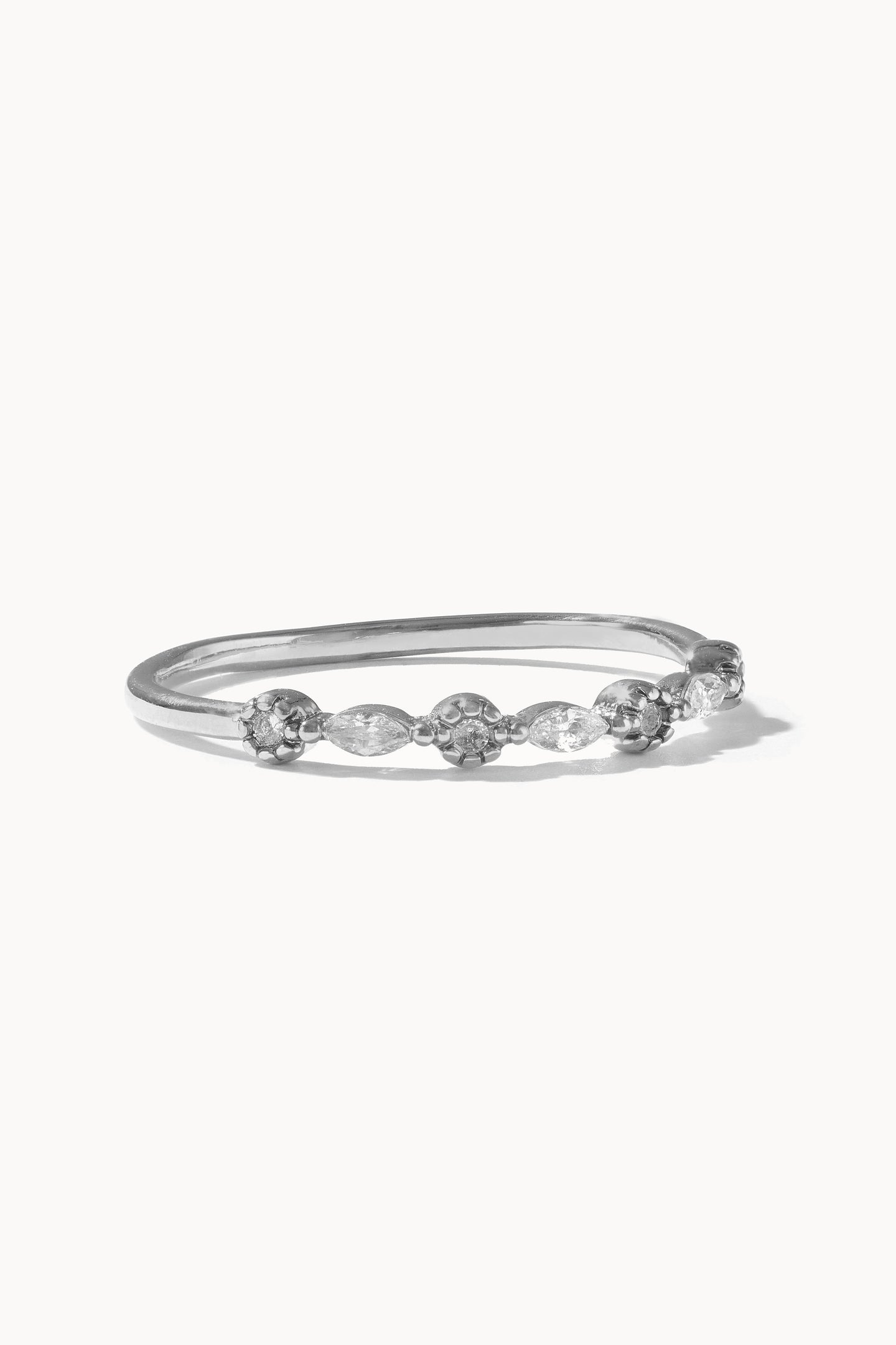 Enchante Ring