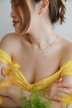 Load image into Gallery viewer, Amor Earrings

