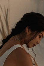Load image into Gallery viewer, Essentiale Hoops
