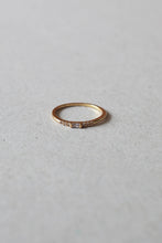 Load image into Gallery viewer, Baguette Stone Ring
