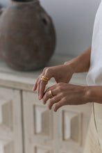 Load image into Gallery viewer, Michicant Ring
